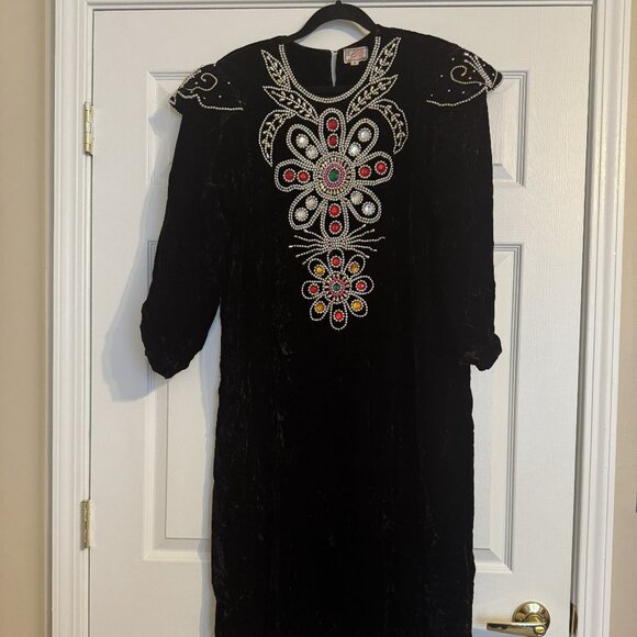 Alhamidan Fashion Dresses & Skirts - Velvet Maxi Dress with Elegant Multi Colored Beads Chest & Shoulders